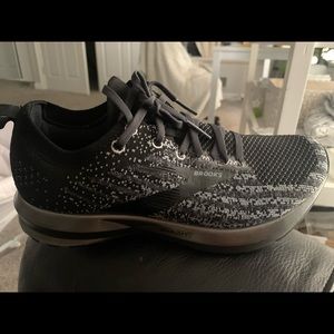 Brooks Levitate 3 Women’s Running Shoes 8.5